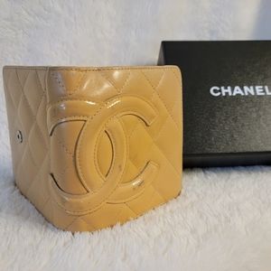 COPY - Chanel CC bifold wallet.